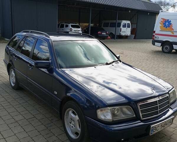 Синій Мерседес Ц-Клас, об'ємом двигуна 2.15 л та пробігом 420 тис. км за 4300 $, фото 1 на Automoto.ua