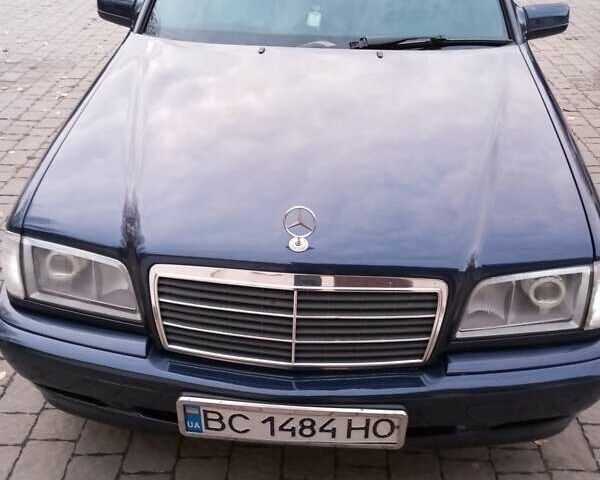 Мерседес Ц-Класс 2000 в Ивано-Франковске на Automoto.ua Синий Мерседес Ц-Класс, объемом двигателя 2.15 л и пробегом 420 тыс. км за 3590 $, фото 1 на Automoto.ua