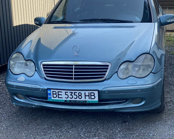 Синій Мерседес Ц-Клас, об'ємом двигуна 2.7 л та пробігом 571 тис. км за 4500 $, фото 1 на Automoto.ua