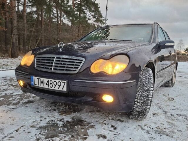 Синій Мерседес Ц-Клас, об'ємом двигуна 0 л та пробігом 200 тис. км за 2000 $, фото 1 на Automoto.ua