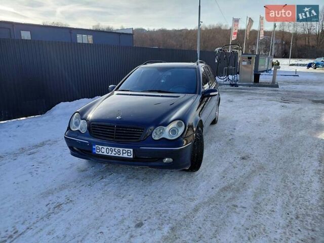 Синій Мерседес Ц-Клас, об'ємом двигуна 2.7 л та пробігом 424 тис. км за 3900 $, фото 1 на Automoto.ua