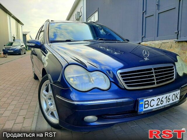 Мерседес Ц-Класс 2003 в Стрые на Automoto.ua Синий Мерседес Ц-Класс, объемом двигателя 1.8 л и пробегом 289 тыс. км за 4500 $, фото 1 на Automoto.ua