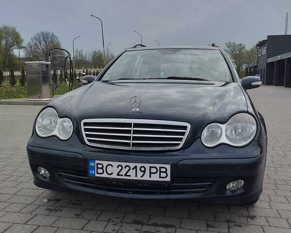 Синій Мерседес Ц-Клас, об'ємом двигуна 2.15 л та пробігом 310 тис. км за 5400 $, фото 1 на Automoto.ua