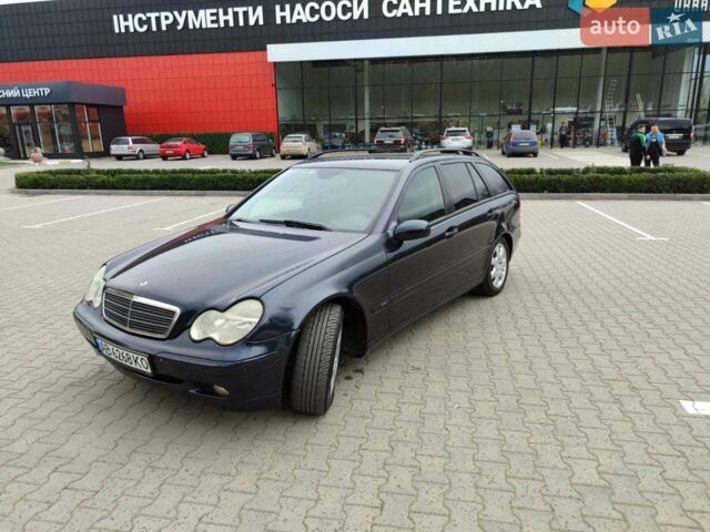 Синій Мерседес Ц-Клас, об'ємом двигуна 2.15 л та пробігом 320 тис. км за 5400 $, фото 1 на Automoto.ua
