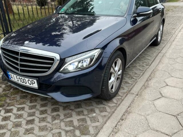 Синій Мерседес Ц-Клас, об'ємом двигуна 2.14 л та пробігом 309 тис. км за 16650 $, фото 1 на Automoto.ua