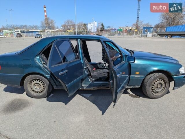 Зелений Мерседес Ц-Клас, об'ємом двигуна 0 л та пробігом 480 тис. км за 2500 $, фото 1 на Automoto.ua