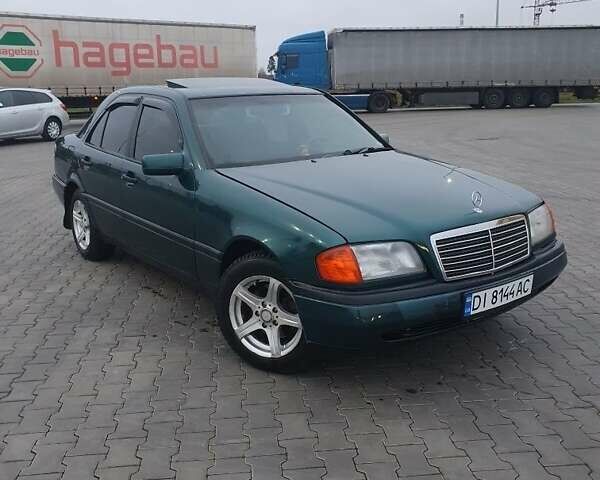Зелений Мерседес Ц-Клас, об'ємом двигуна 1.8 л та пробігом 345 тис. км за 2700 $, фото 1 на Automoto.ua