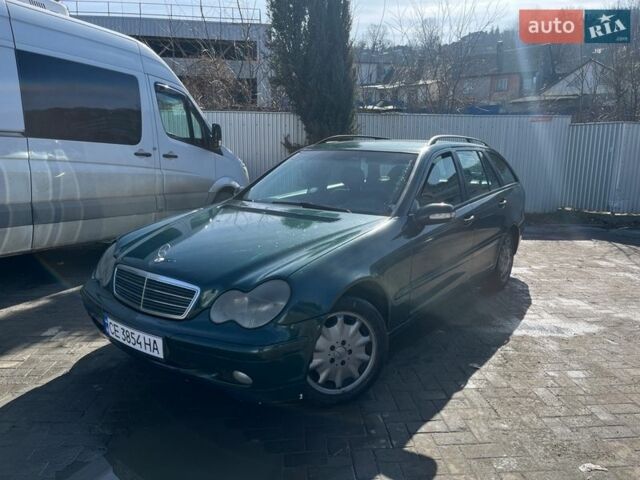 Зеленый Мерседес Ц-Класс, объемом двигателя 2.7 л и пробегом 230 тыс. км за 3699 $, фото 1 на Automoto.ua