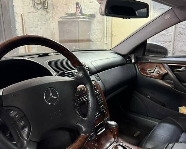 Сірий Мерседес ЦЛ-клас, об'ємом двигуна 5 л та пробігом 260 тис. км за 4500 $, фото 1 на Automoto.ua
