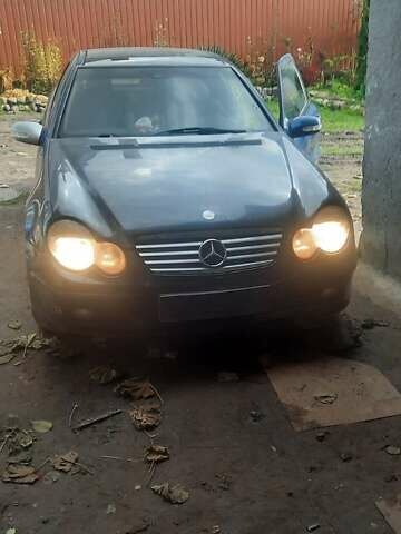 Мерседес ЦЛ-клас 2003 у Львові на Automoto.ua Синій Мерседес ЦЛ-клас, об'ємом двигуна 1.8 л та пробігом 200 тис. км за 5000 $, фото 1 на Automoto.ua