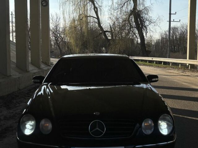 Черный Мерседес ЦЛ, объемом двигателя 5 л и пробегом 280 тыс. км за 6900 $, фото 1 на Automoto.ua