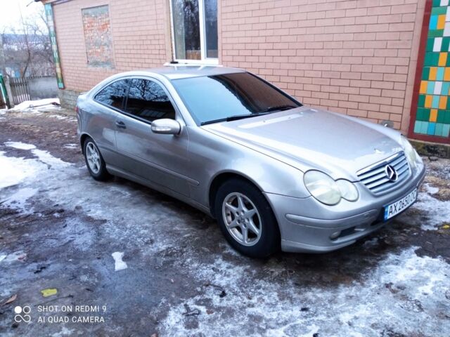 Серый Мерседес ЦЛ, объемом двигателя 2.1 л и пробегом 450 тыс. км за 5000 $, фото 1 на Automoto.ua