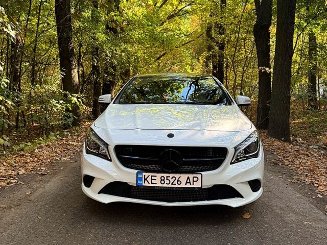 Белый Мерседес ЦЛА-класс, объемом двигателя 2 л и пробегом 232 тыс. км за 13199 $, фото 1 на Automoto.ua