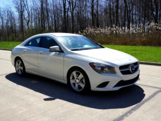 Білий Мерседес ЦЛА-клас, об'ємом двигуна 2 л та пробігом 79 тис. км за 4200 $, фото 1 на Automoto.ua