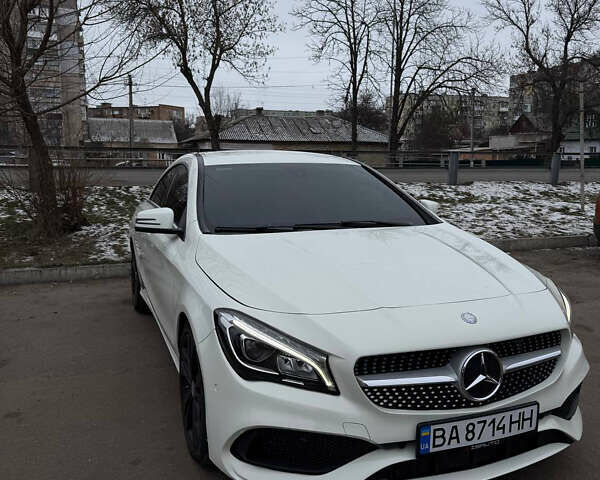 Белый Мерседес ЦЛА-класс, объемом двигателя 1.99 л и пробегом 94 тыс. км за 18600 $, фото 1 на Automoto.ua