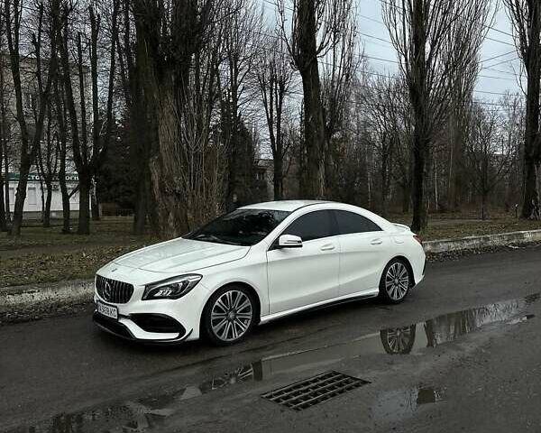 Белый Мерседес ЦЛА-класс, объемом двигателя 1.99 л и пробегом 98 тыс. км за 14300 $, фото 1 на Automoto.ua