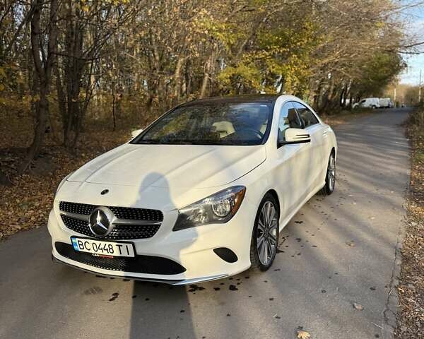 Мерседес ЦЛА-класс 2017 в Хмельницком на Automoto.ua Белый Мерседес ЦЛА-класс, объемом двигателя 1.99 л и пробегом 119 тыс. км за 20000 $, фото 1 на Automoto.ua