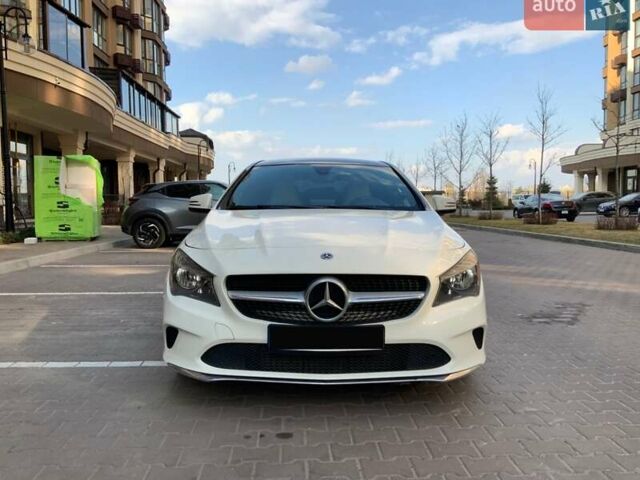 Белый Мерседес ЦЛА-класс, объемом двигателя 2.5 л и пробегом 139 тыс. км за 18000 $, фото 1 на Automoto.ua