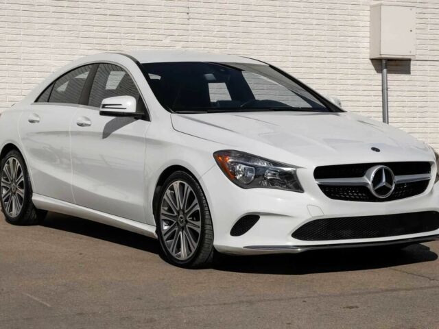 Белый Мерседес ЦЛА-класс, объемом двигателя 2 л и пробегом 32 тыс. км за 10000 $, фото 1 на Automoto.ua