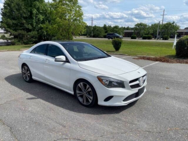 Белый Мерседес ЦЛА-класс, объемом двигателя 2 л и пробегом 52 тыс. км за 17400 $, фото 1 на Automoto.ua