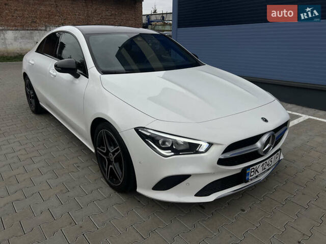 Белый Мерседес ЦЛА-класс, объемом двигателя 1.33 л и пробегом 67 тыс. км за 33000 $, фото 1 на Automoto.ua