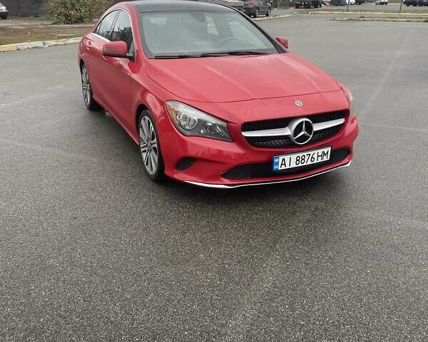 Червоний Мерседес ЦЛА-клас, об'ємом двигуна 2 л та пробігом 140 тис. км за 16000 $, фото 1 на Automoto.ua