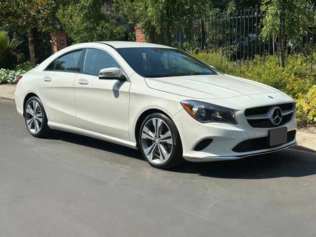 Синий Мерседес ЦЛА-класс, объемом двигателя 2 л и пробегом 62 тыс. км за 11400 $, фото 1 на Automoto.ua