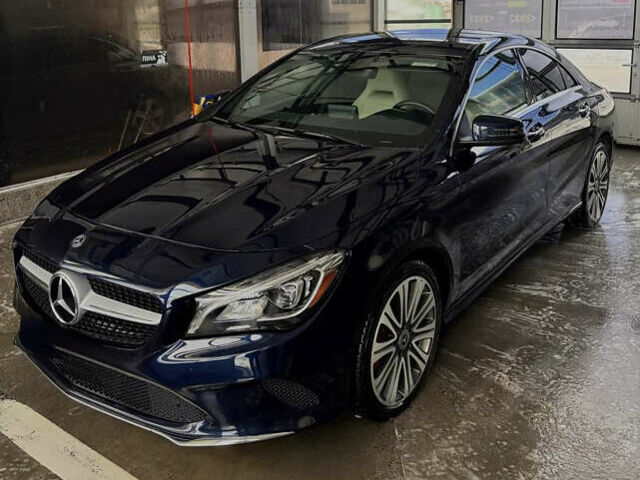 Синий Мерседес ЦЛА-класс, объемом двигателя 2 л и пробегом 98 тыс. км за 21500 $, фото 1 на Automoto.ua
