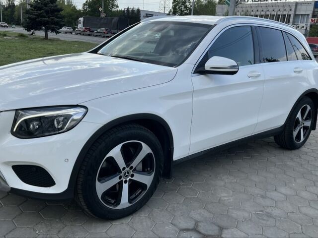 Белый Мерседес ЦЛЦ-класс, объемом двигателя 2.1 л и пробегом 74 тыс. км за 32500 $, фото 1 на Automoto.ua