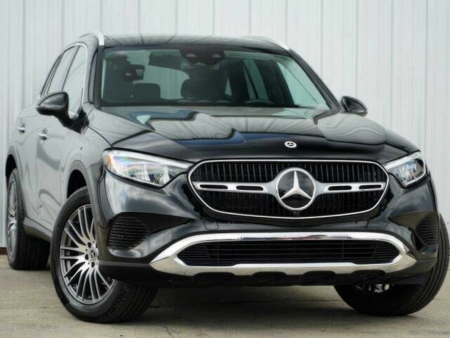 Чорний Мерседес ЦЛЦ-клас, об'ємом двигуна 2 л та пробігом 25 тис. км за 18700 $, фото 1 на Automoto.ua