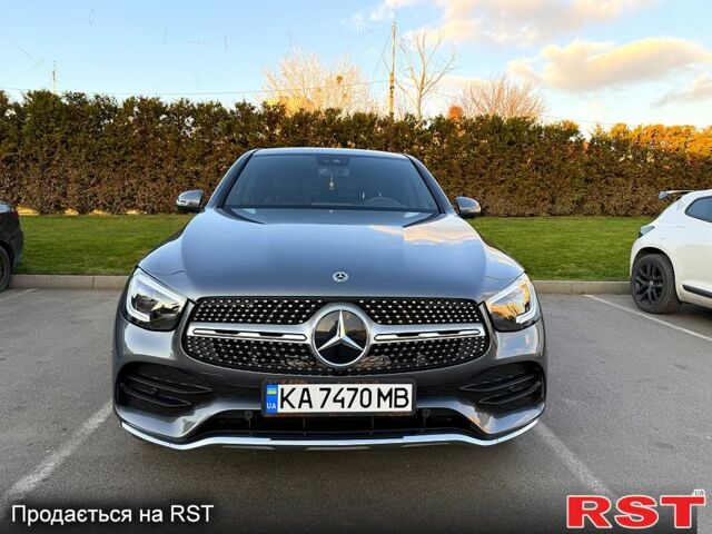 Сірий Мерседес ЦЛЦ-клас, об'ємом двигуна 2 л та пробігом 19 тис. км за 65900 $, фото 1 на Automoto.ua