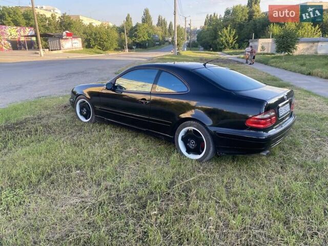 Чорний Мерседес ЦЛК-Клас, об'ємом двигуна 2 л та пробігом 200 тис. км за 4200 $, фото 1 на Automoto.ua