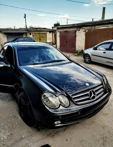 Чорний Мерседес ЦЛК-Клас, об'ємом двигуна 2.6 л та пробігом 300 тис. км за 7000 $, фото 1 на Automoto.ua