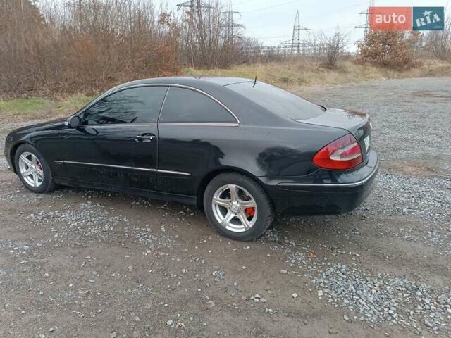 Черный Мерседес ЦЛК-Класс, объемом двигателя 2.69 л и пробегом 203 тыс. км за 5999 $, фото 1 на Automoto.ua