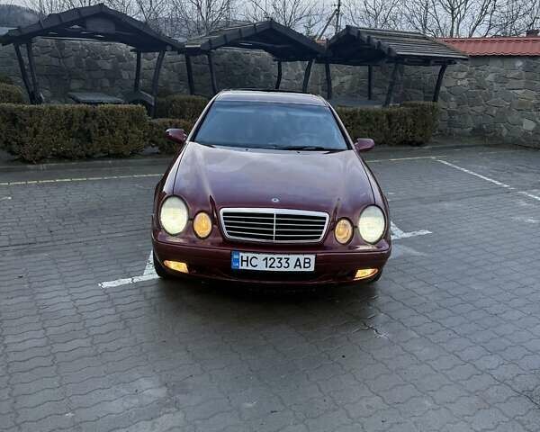 Червоний Мерседес ЦЛК-Клас, об'ємом двигуна 2 л та пробігом 177 тис. км за 4100 $, фото 1 на Automoto.ua