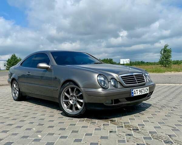 Сірий Мерседес ЦЛК-Клас, об'ємом двигуна 2.3 л та пробігом 280 тис. км за 4200 $, фото 1 на Automoto.ua