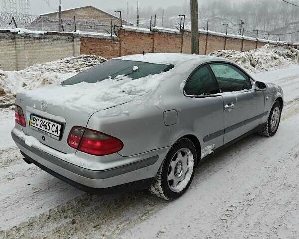 Сірий Мерседес ЦЛК-Клас, об'ємом двигуна 2 л та пробігом 254 тис. км за 3700 $, фото 1 на Automoto.ua