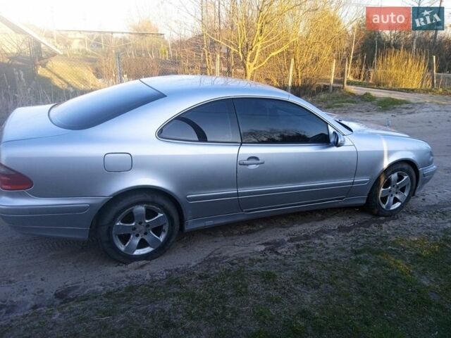 Серый Мерседес ЦЛК-Класс, объемом двигателя 2 л и пробегом 447 тыс. км за 2950 $, фото 1 на Automoto.ua
