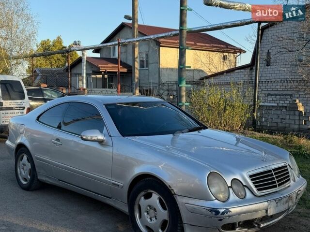 Сірий Мерседес ЦЛК-Клас, об'ємом двигуна 2 л та пробігом 481 тис. км за 2000 $, фото 1 на Automoto.ua