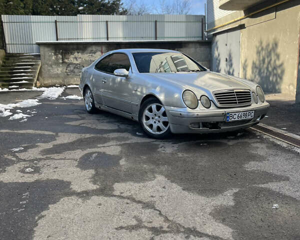 Сірий Мерседес ЦЛК-Клас, об'ємом двигуна 2 л та пробігом 352 тис. км за 2200 $, фото 1 на Automoto.ua