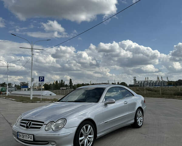 Серый Мерседес ЦЛК-Класс, объемом двигателя 2.7 л и пробегом 330 тыс. км за 4999 $, фото 1 на Automoto.ua