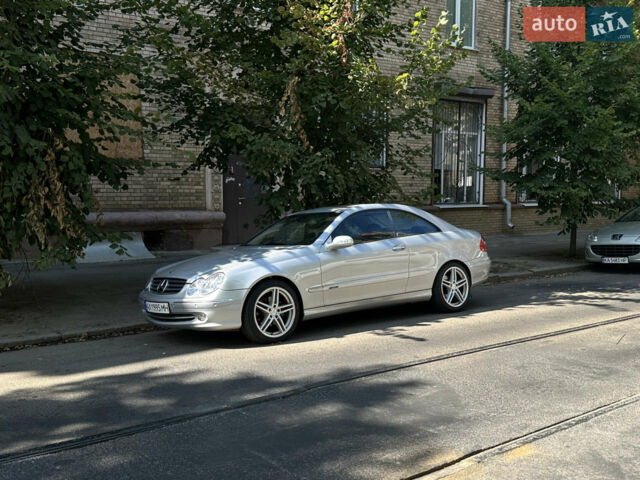 Сірий Мерседес ЦЛК-Клас, об'ємом двигуна 3.2 л та пробігом 296 тис. км за 8499 $, фото 1 на Automoto.ua