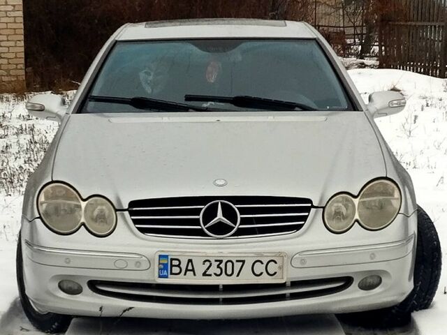 Серый Мерседес ЦЛК-Класс, объемом двигателя 2.6 л и пробегом 250 тыс. км за 7700 $, фото 1 на Automoto.ua