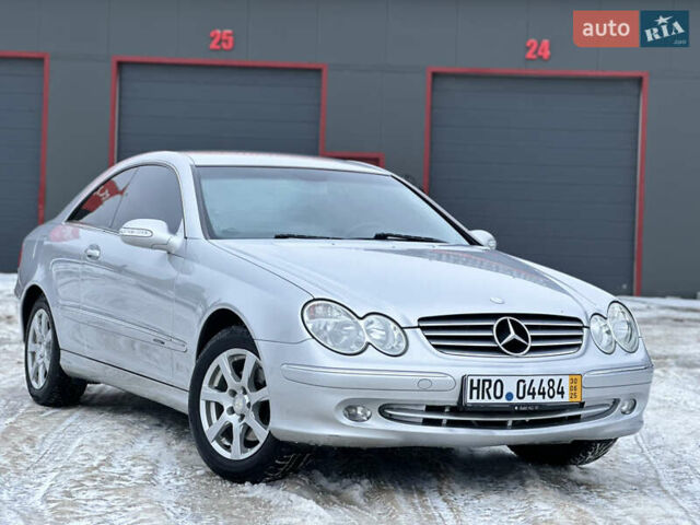 Сірий Мерседес ЦЛК-Клас, об'ємом двигуна 3.2 л та пробігом 217 тис. км за 5499 $, фото 1 на Automoto.ua