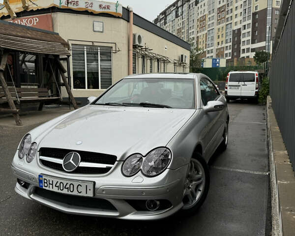 Серый Мерседес ЦЛК-Класс, объемом двигателя 5.5 л и пробегом 92 тыс. км за 25000 $, фото 1 на Automoto.ua