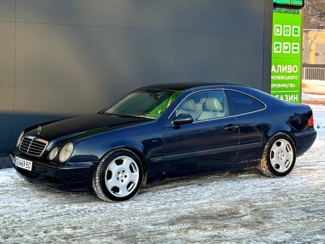 Синий Мерседес ЦЛК-Класс, объемом двигателя 3.2 л и пробегом 300 тыс. км за 3450 $, фото 1 на Automoto.ua