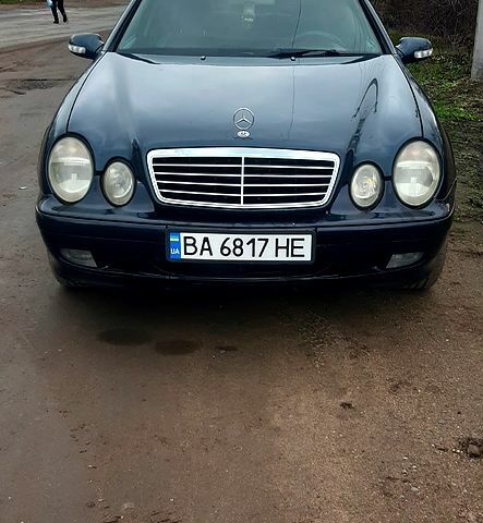 Синий Мерседес ЦЛК-Класс, объемом двигателя 2.3 л и пробегом 320 тыс. км за 4300 $, фото 1 на Automoto.ua