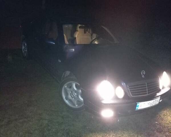 Синій Мерседес ЦЛК-Клас, об'ємом двигуна 2 л та пробігом 550 тис. км за 3999 $, фото 1 на Automoto.ua