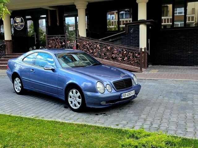 Синій Мерседес ЦЛК-Клас, об'ємом двигуна 2 л та пробігом 299 тис. км за 3700 $, фото 1 на Automoto.ua