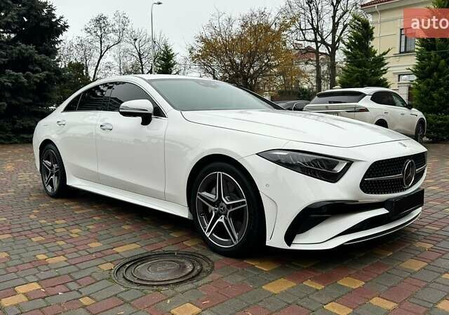 Белый Мерседес ЦЛС-Класс, объемом двигателя 1.99 л и пробегом 77 тыс. км за 59500 $, фото 1 на Automoto.ua